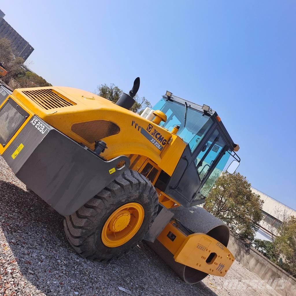 XCMG XS 203 J    Shanghai largest supplier 振動ローラ