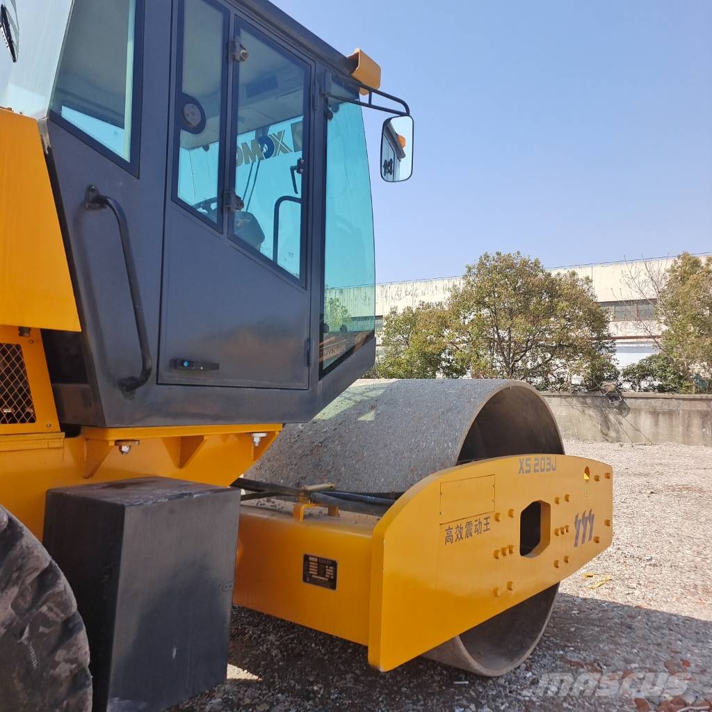 XCMG XS 203 J    Shanghai largest supplier 振動ローラ