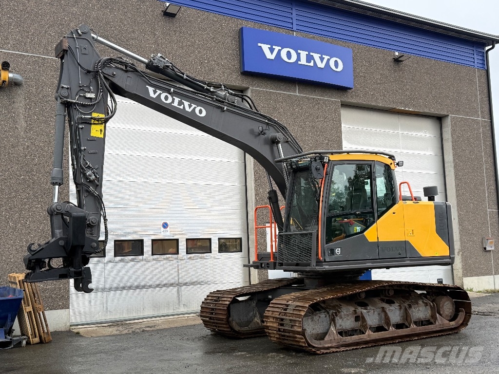 Volvo EC140ELM حفارات زحافة