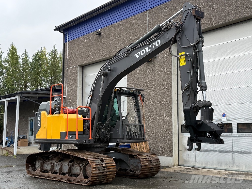 Volvo EC140ELM حفارات زحافة