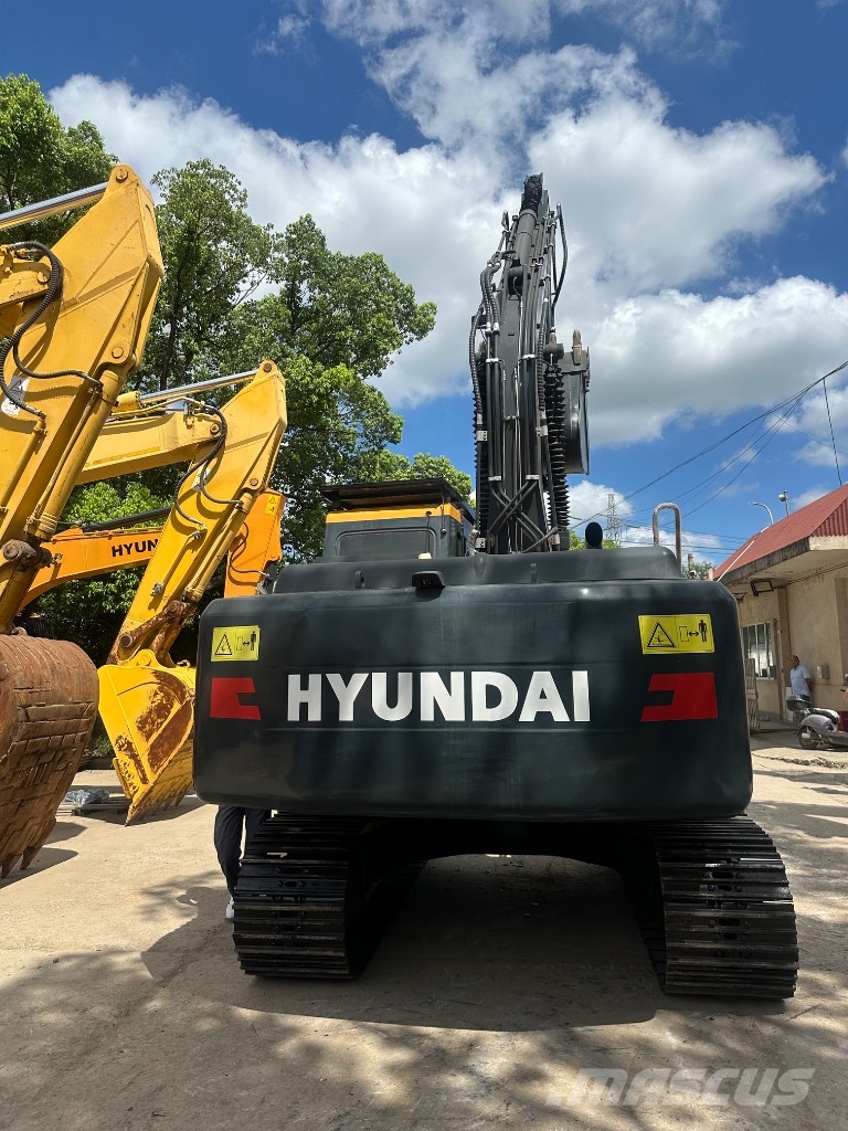 Hyundai HX220S Midi bageri 7t – 12t