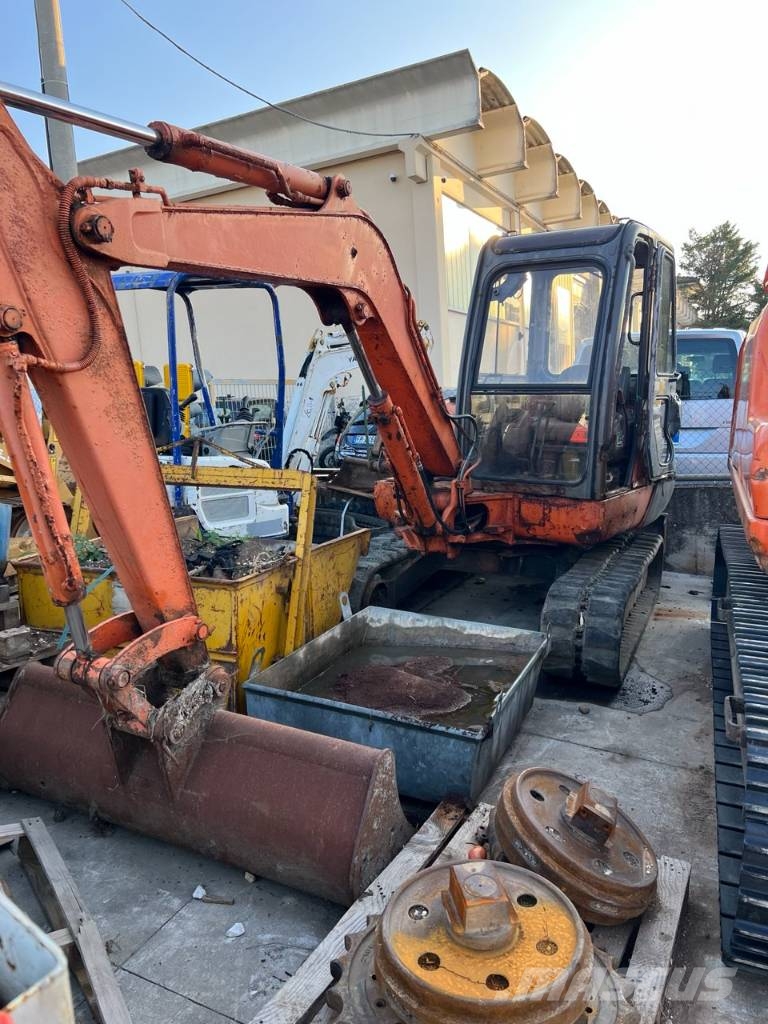 Hitachi ZX 50 Εκσκαφάκι (διαβολάκι) < 7t