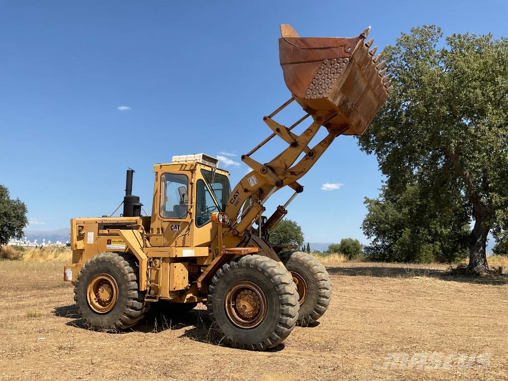 CAT 966C لوادر بعجل