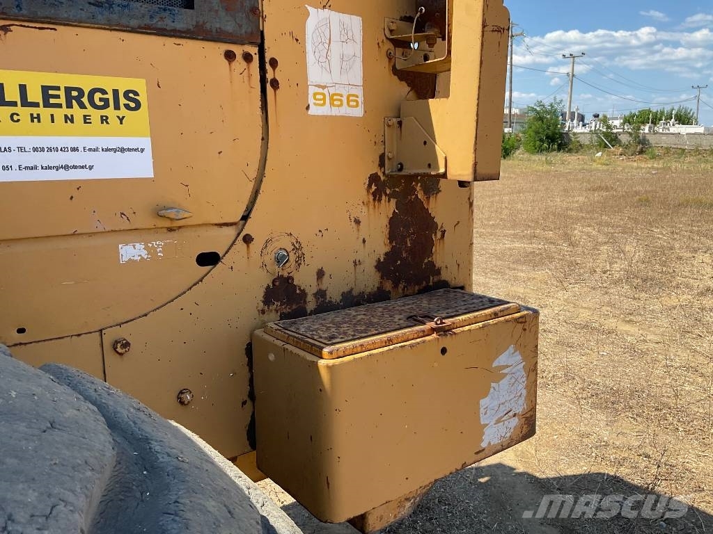 CAT 966C لوادر بعجل