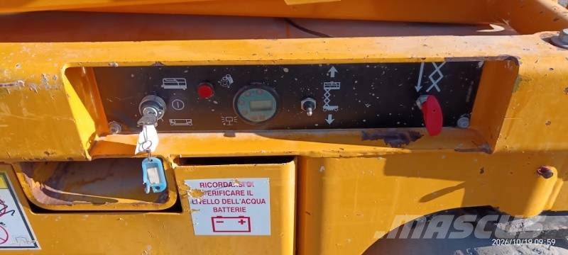 Haulotte Compact 10 - 10m, electric Ножични работни платформи