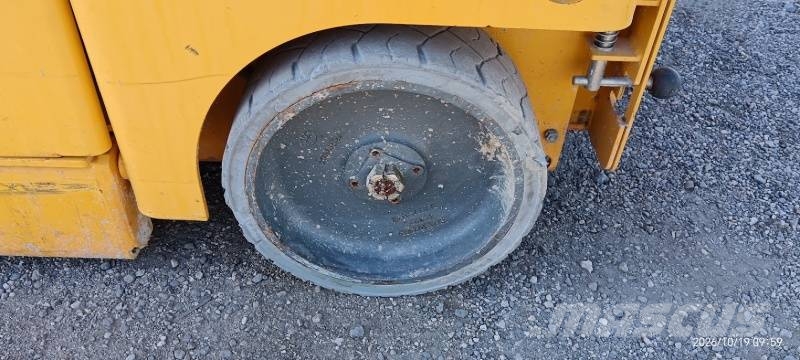 Haulotte Compact 10 - 10m, electric Ножични работни платформи