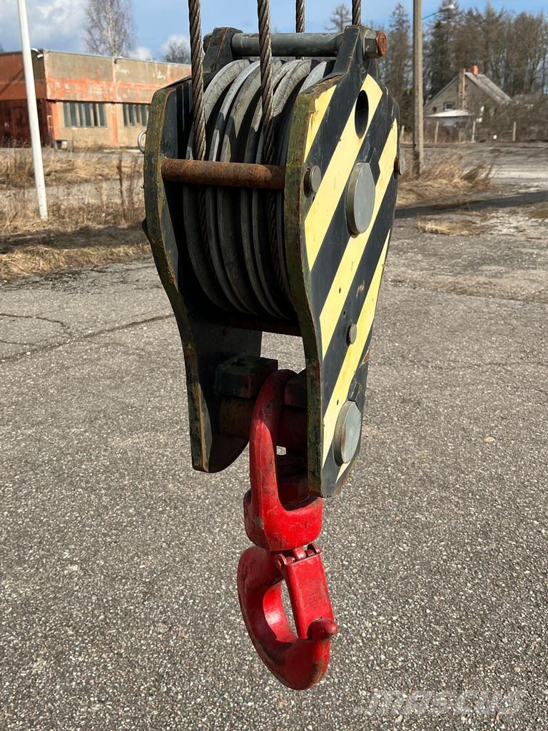 Manitou MRT 3050 WINCH + HOOK / BASKET / PENDOLO 3D / FORK Teleskoplader