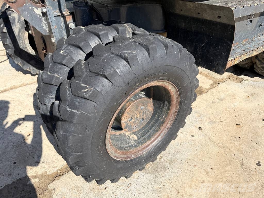 Komatsu PW 148-8 Εκσκαφείς με τροχούς - λάστιχα