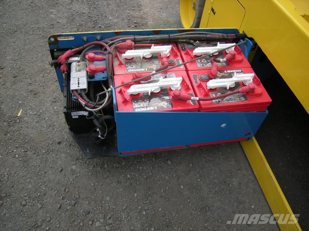 Genie GS 3246 (ID3973) Žirkliniai keltuvai