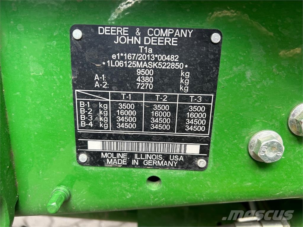 John Deere 6M 125 Tractors