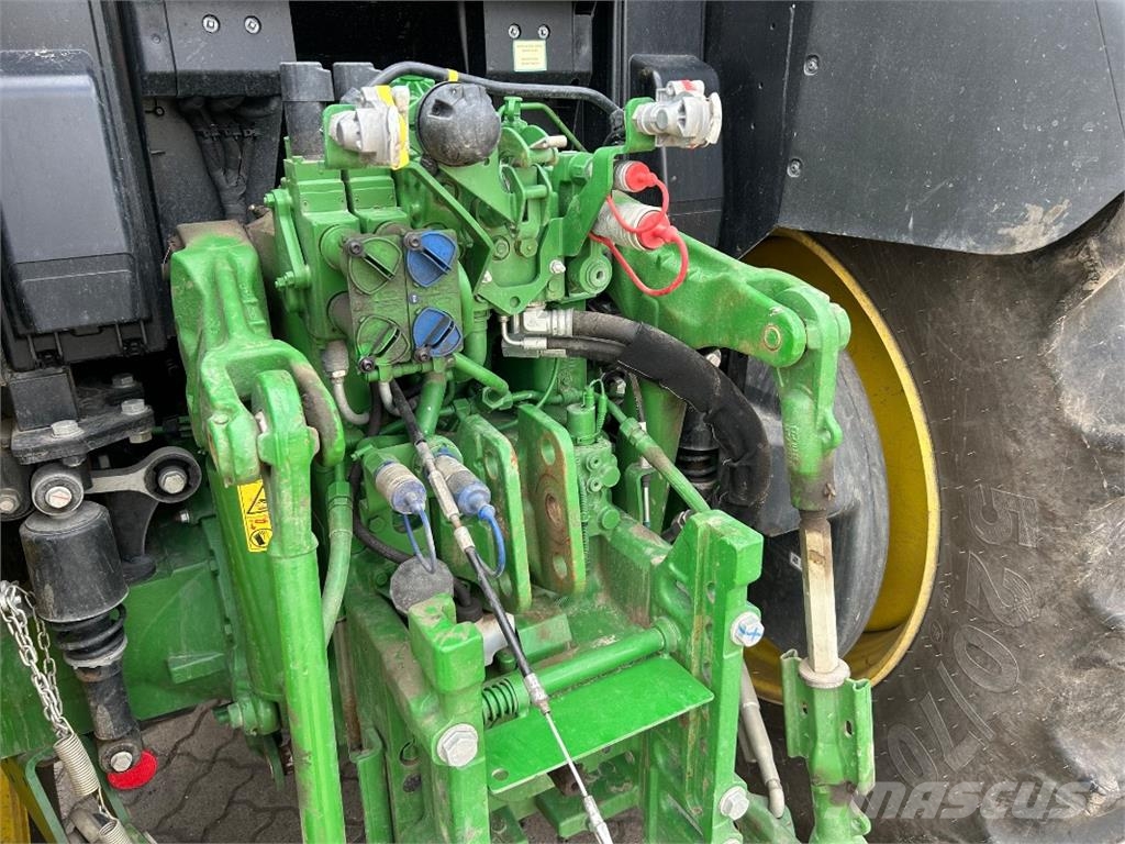 John Deere 6M 125 Tractors