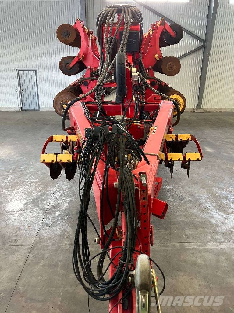 Väderstad Carrier 1225 + Biodrill Tallerkenharver