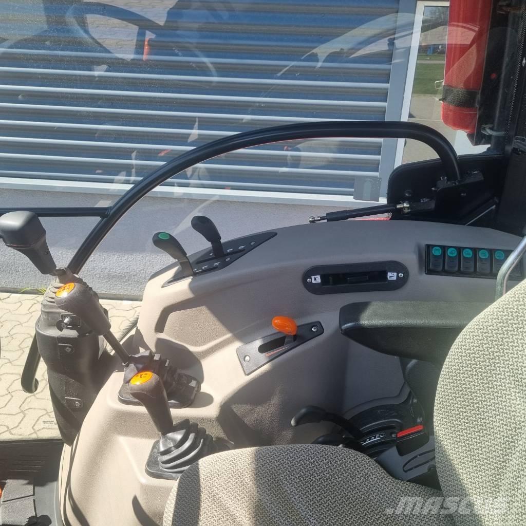 Case IH Farmall 75 A الجرارات