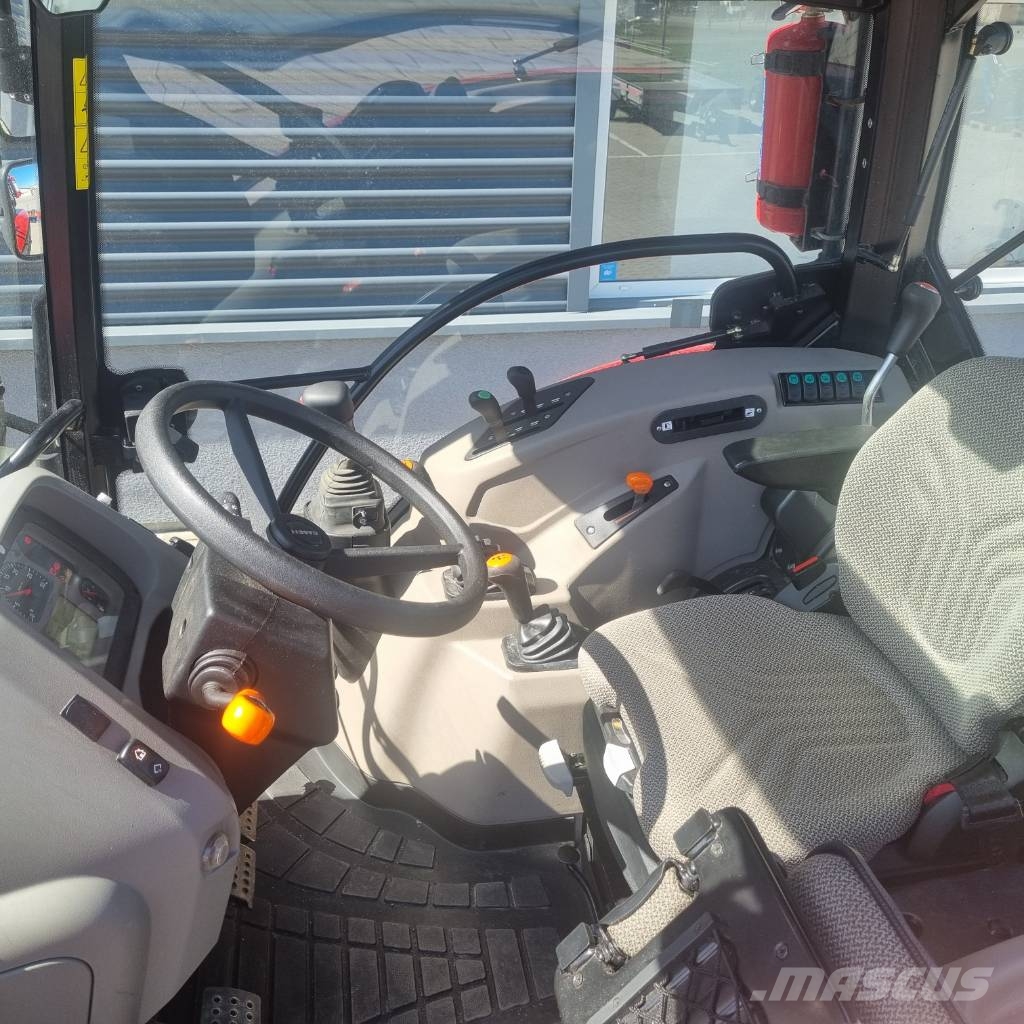 Case IH Farmall 75 A الجرارات