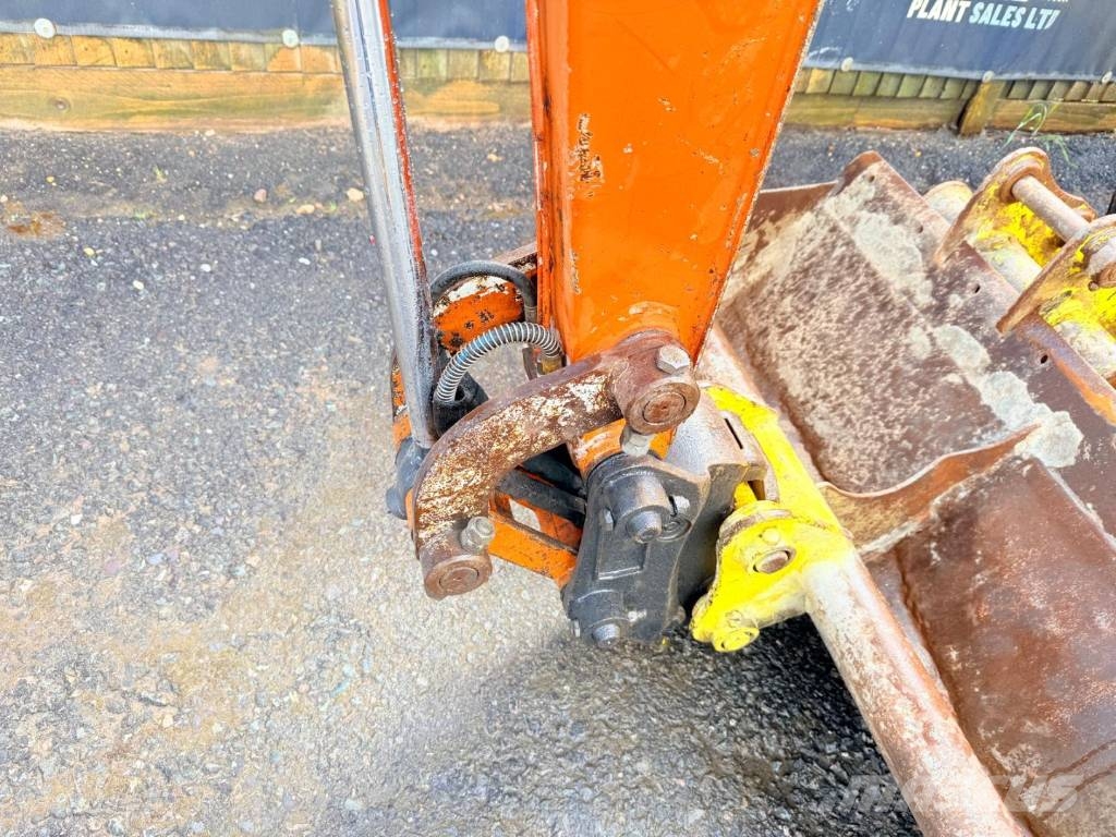 Hitachi ZX 26 U-6 CLR Minibagger < 7t