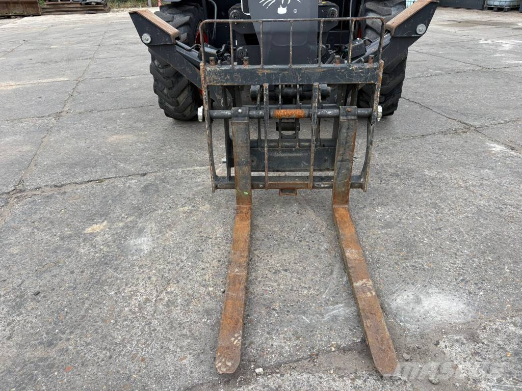 JCB 540-140 (T 41.140 SLP) Schrankladers
