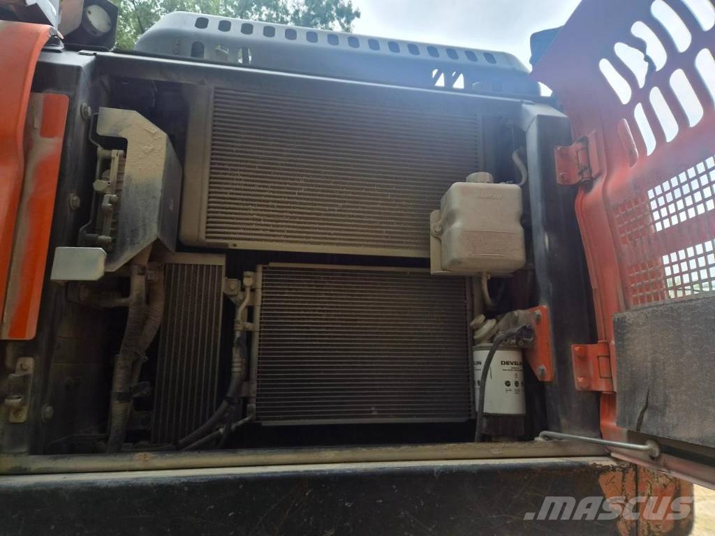 Doosan DX 210 W Колісні екскаватори
