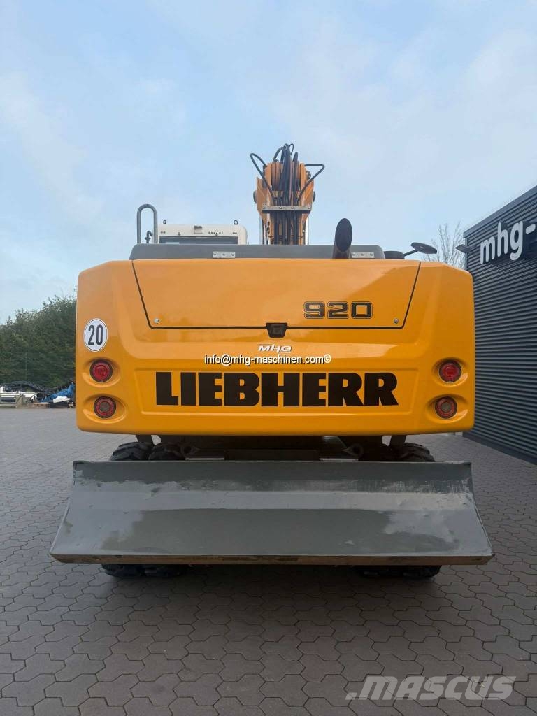 Liebherr A920 1.Hd. Pelle sur pneus