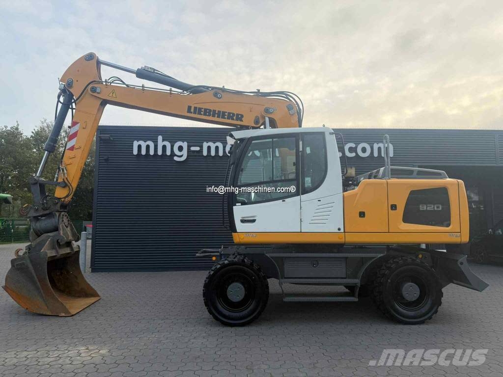 Liebherr A920 1.Hd. Pelle sur pneus