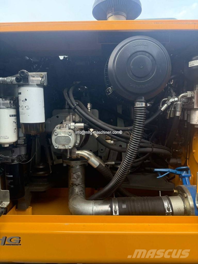 Liebherr A920 1.Hd. Pelle sur pneus