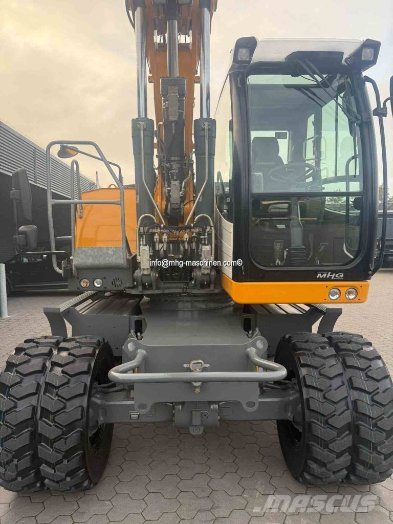 Liebherr A920 1.Hd. Pelle sur pneus