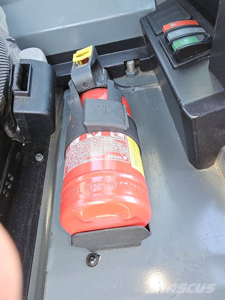 Kramer 5035 € 28.900 netto Hoflader Iekrāvēji uz riteņiem