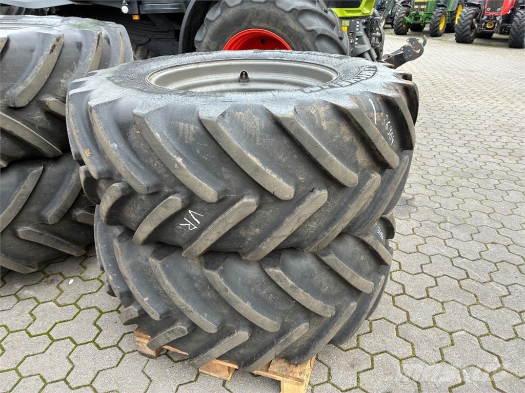 Michelin 540/65R30 Felgen Claas grau Sonstige Landmaschinen