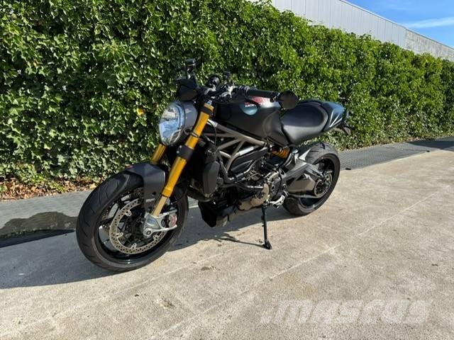 BMW R 1250 GS 40 year Kāpurķēžu ekskavatori