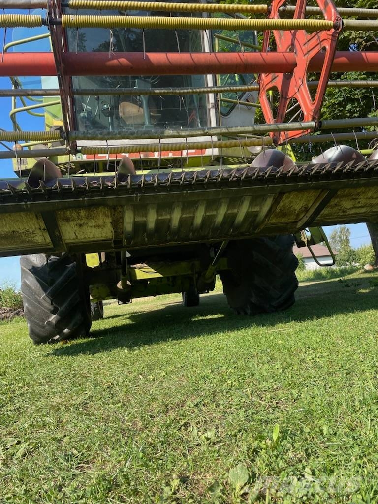 CLAAS Dominator 76 Kombajni