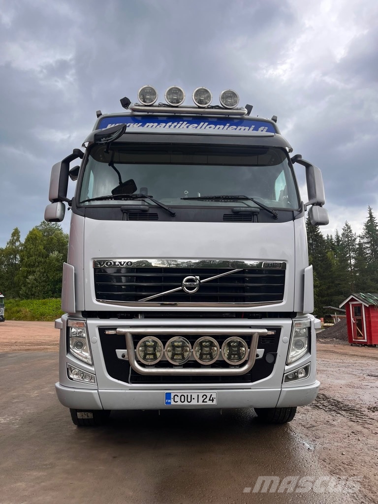 Volvo FH 8x4*4 koukkulaitteella Camion ampliroll