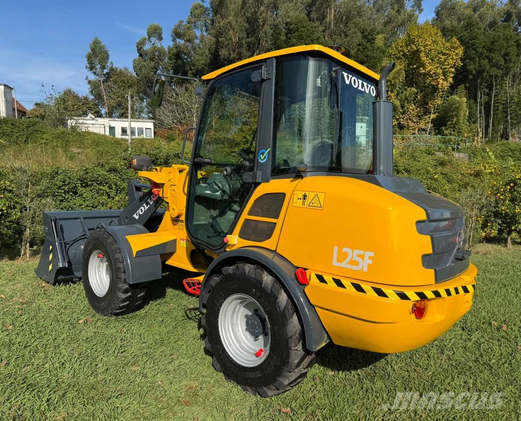 Volvo L 25 F Wheel loaders