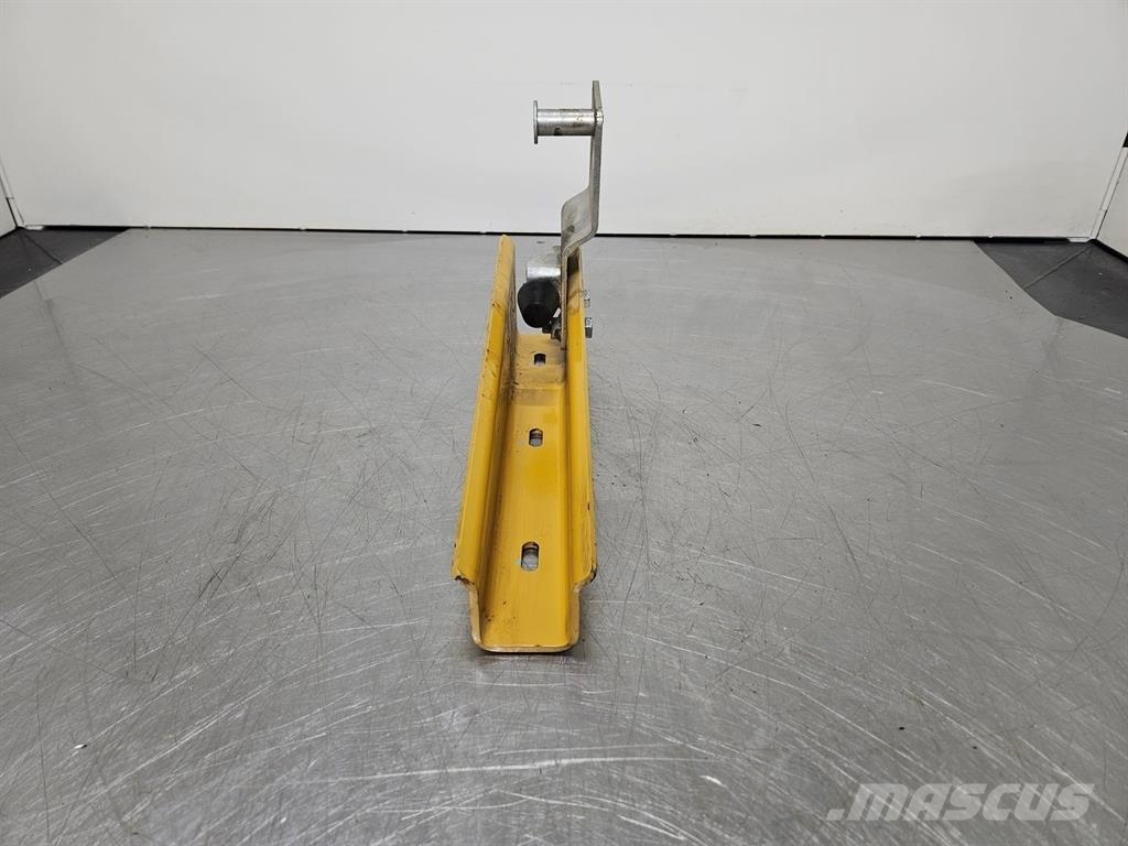 CAT 950H-312-6600/315-3082-Fender bracket/Halter Alusta ja jousitus