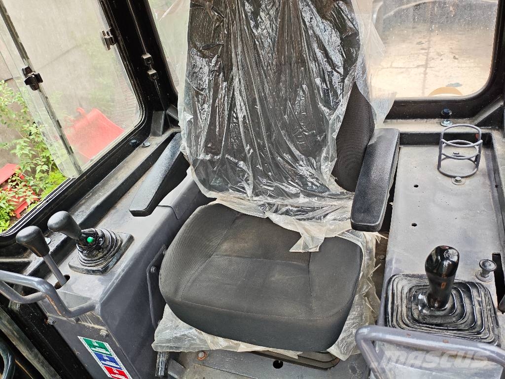 CAT D 5 K Buldožerji goseničarji