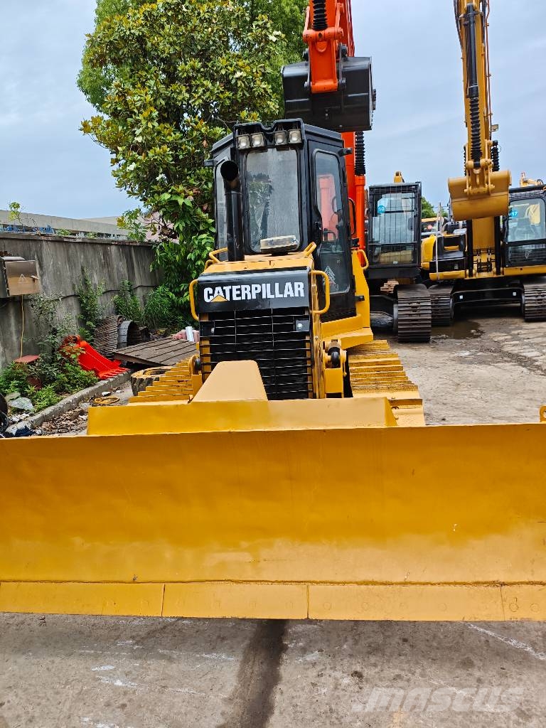 CAT D 5 K Buldožerji goseničarji