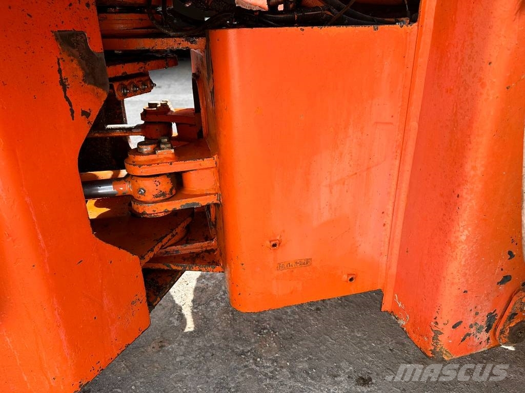 Fiat-Hitachi FR 100 Tekerlekli yükleyiciler