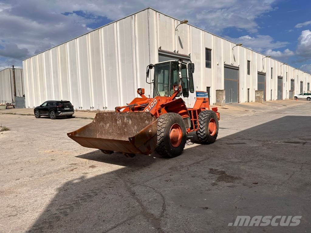 Fiat-Hitachi FR 100 Tekerlekli yükleyiciler