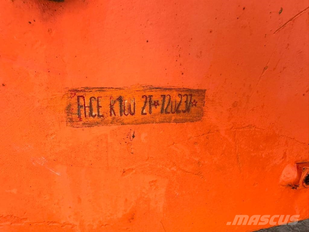 Fiat-Hitachi FR 100 Tekerlekli yükleyiciler
