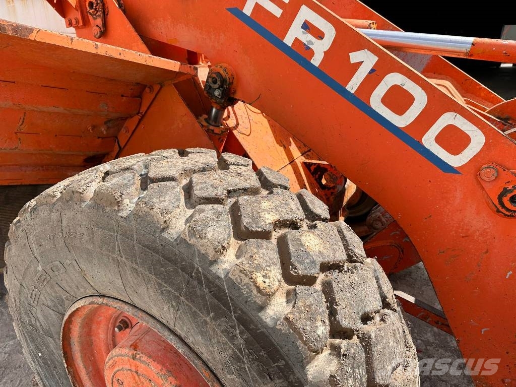 Fiat-Hitachi FR 100 Tekerlekli yükleyiciler