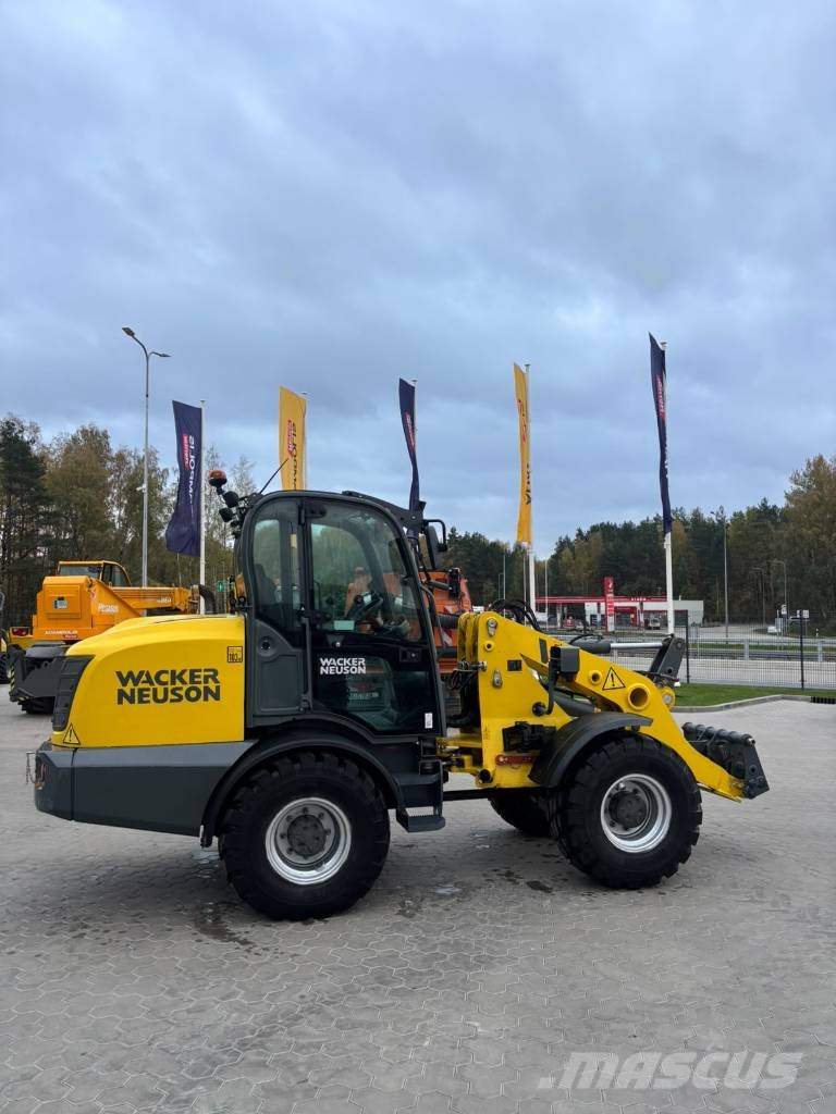 Wacker Neuson WL 70 Gumikerekes homlokrakodók