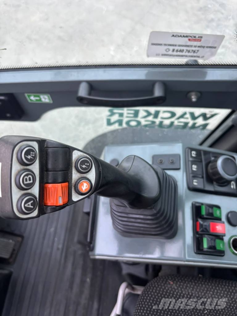 Wacker Neuson WL 70 Gumikerekes homlokrakodók