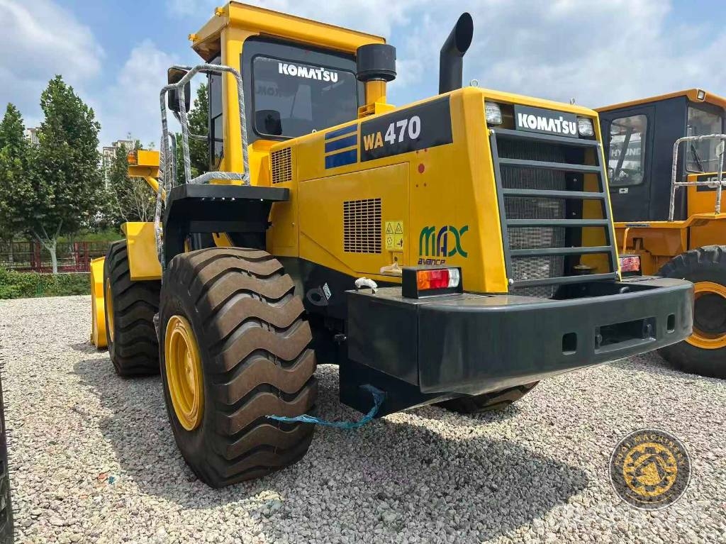 Komatsu WA470 Kolesni nakladalci