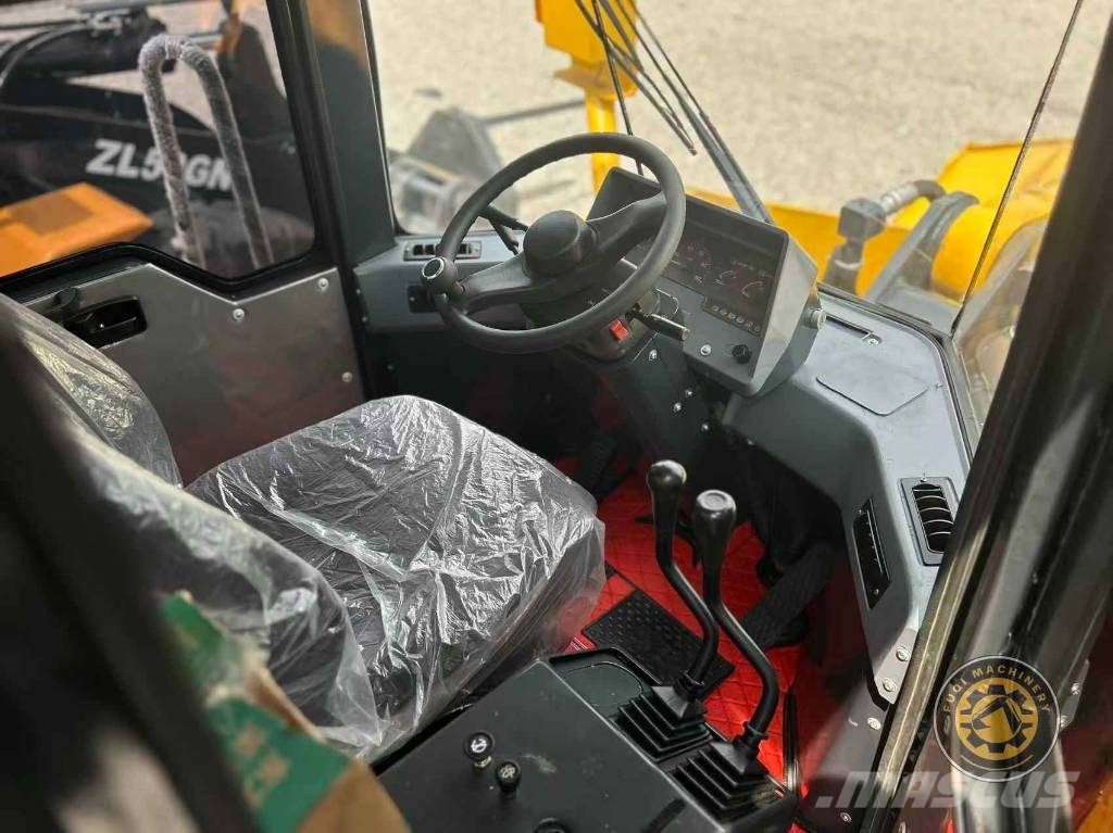 Komatsu WA470 Kolesni nakladalci