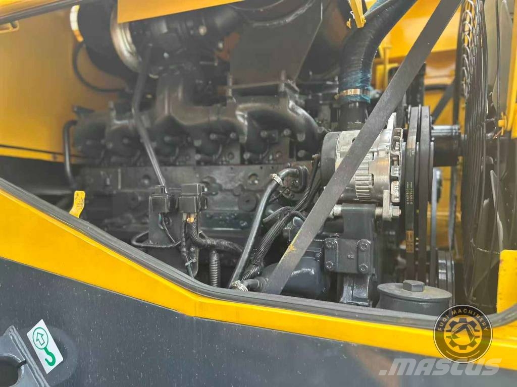 Komatsu WA470 Kolesni nakladalci