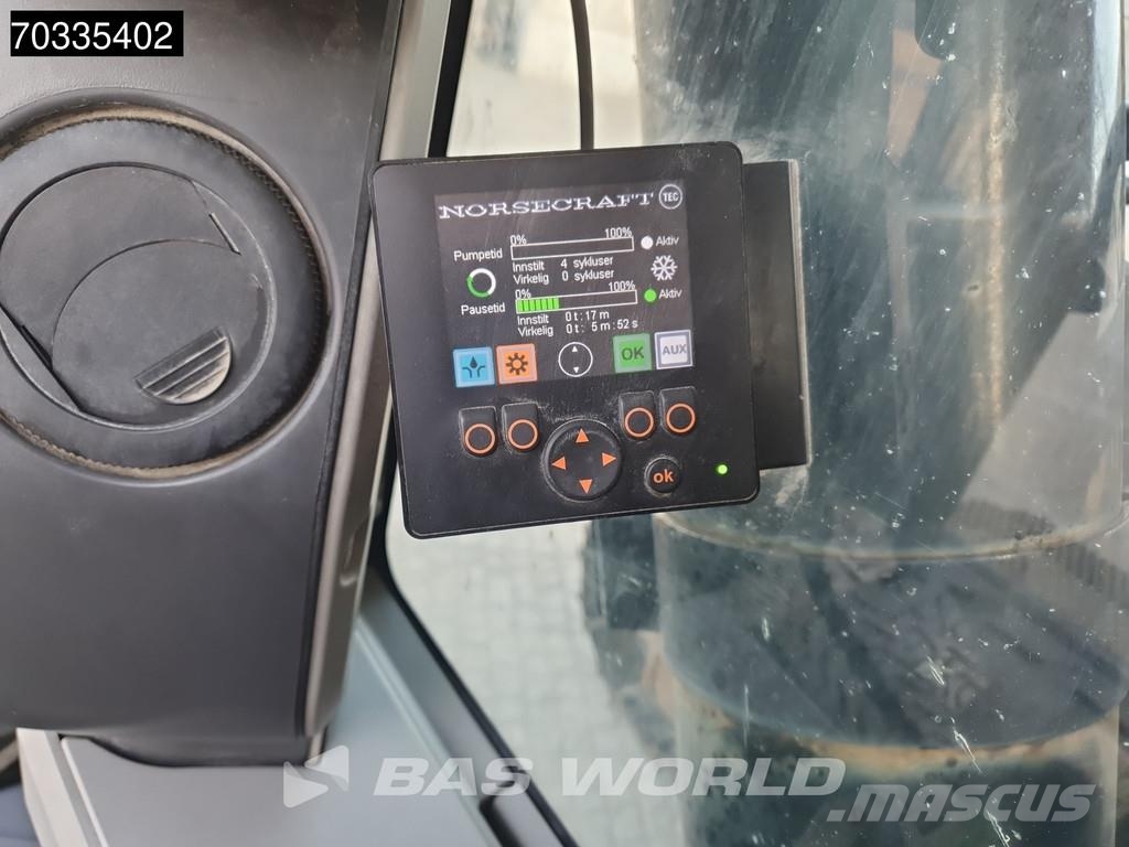 CAT 352 F XE Rupsgraafmachines