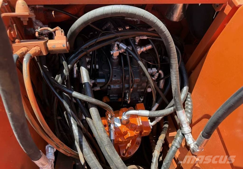 Doosan DH 150 W-7 Excavatoare cu roti