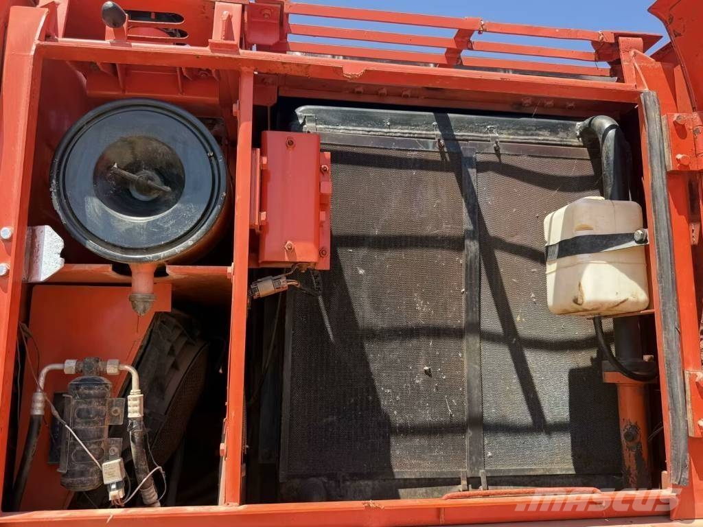 Doosan DH 150 W-7 Excavatoare cu roti