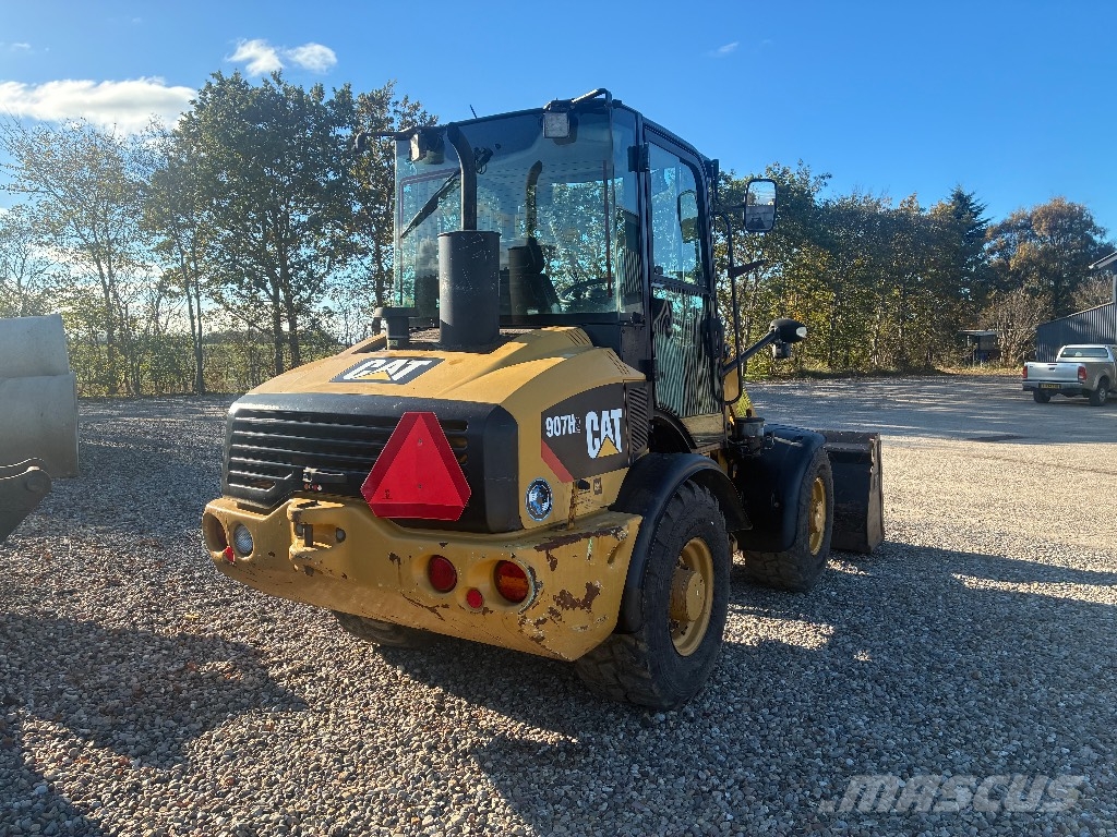 CAT 906 H 2 Kolesni nakladalci