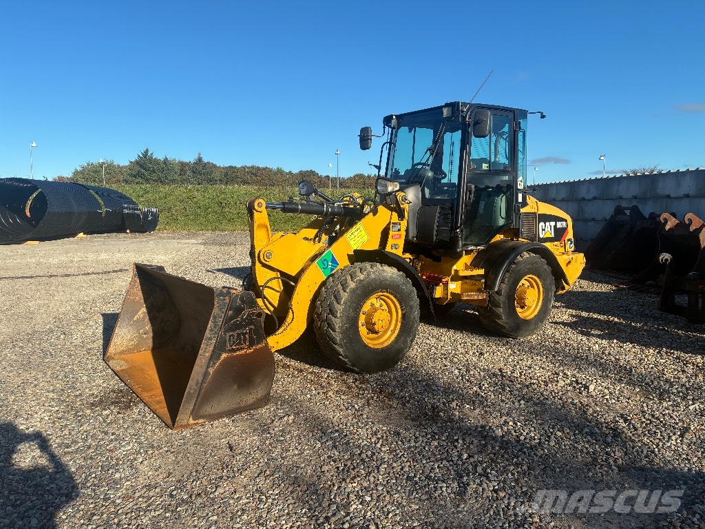CAT 906 H 2 Kolesni nakladalci