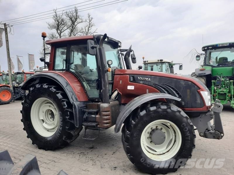 Valtra 163 Versu Traktori