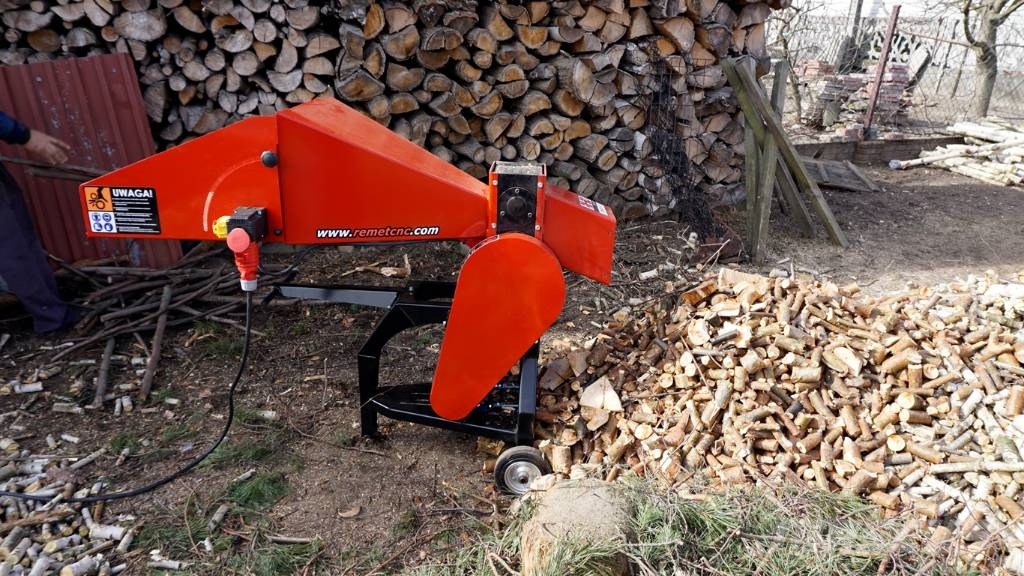 REMET Wood chipper RE80 Koksnes šķeldotāji